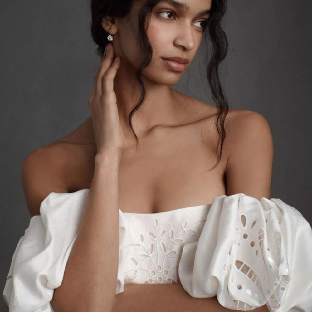 BHLDN Marina Wedding Gown Size 6 Off Shoulder Puffed Sleeve Sample - Picture 4 of 11